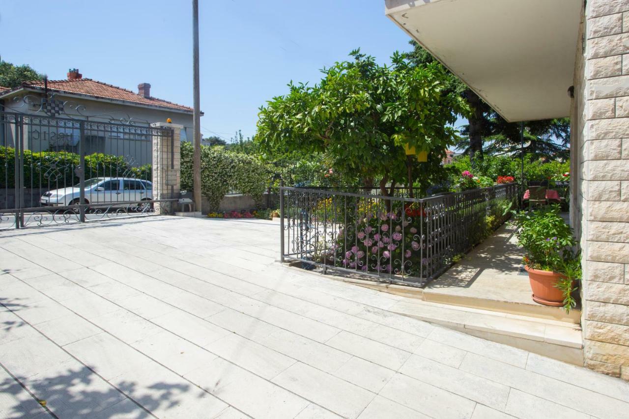 Apartments Ursic Split Exterior foto